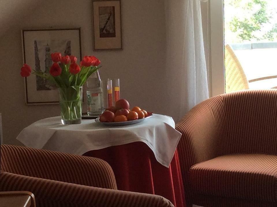 Berghof Hotel Nieheim エクステリア 写真